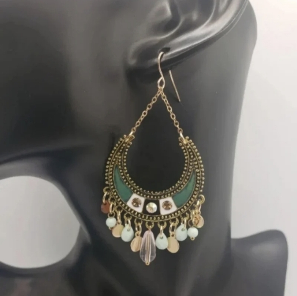 Elegant Gold and Green Dangle Earrings